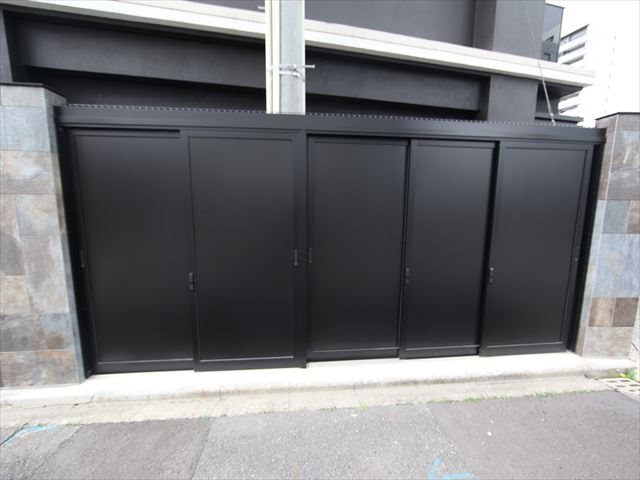 ルーエ今池 敷地内ゴミ置き場