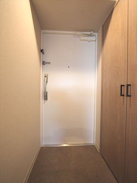 ルーエ今池 玄関（シューズボックス完備）