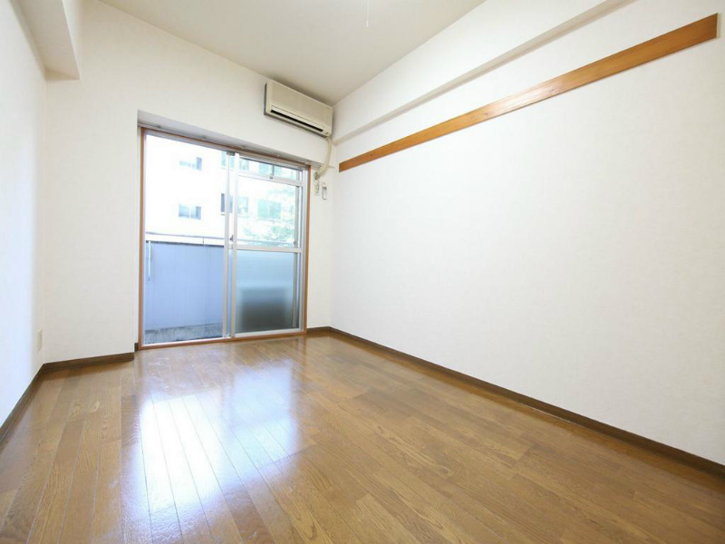 エステート記念橋 洋室7.0帖　エアコン完備