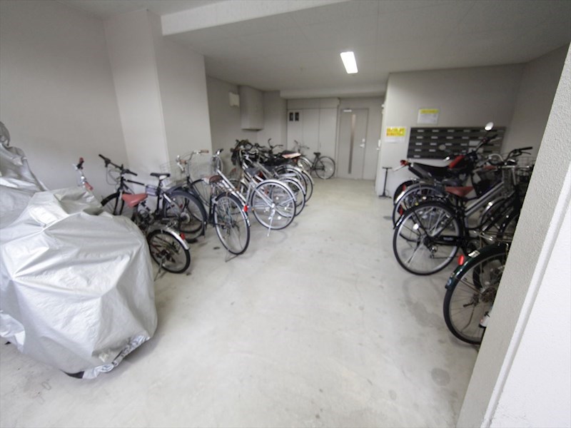 プロシード千代田 屋根付き駐輪場