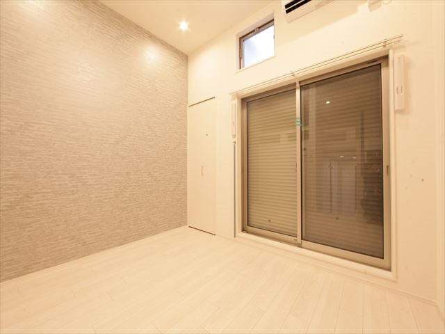 Healing Terrace（ヒーリングテラス） 洋室6帖　ロフト5.6帖（収納にも使えます）エアコン付き