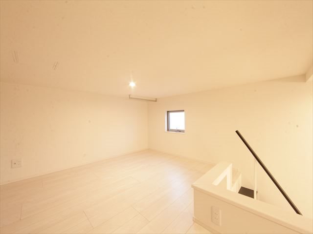 Healing Terrace（ヒーリングテラス） ロフト5.6帖（収納にも使えます）