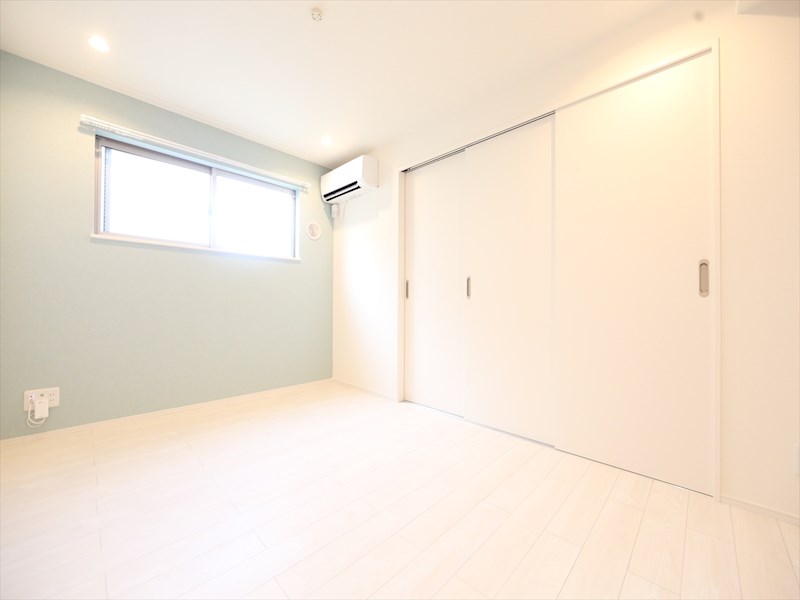 ハーモニーテラス中野本町II ＬＤＫ8帖　洋室4帖　エアコン2基完備　同仕様写真