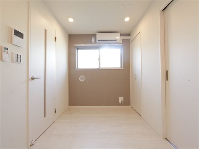 ハーモニーテラス城東町Ⅰ ダイニング6.5帖　エアコン完備　窓付（換気良好）