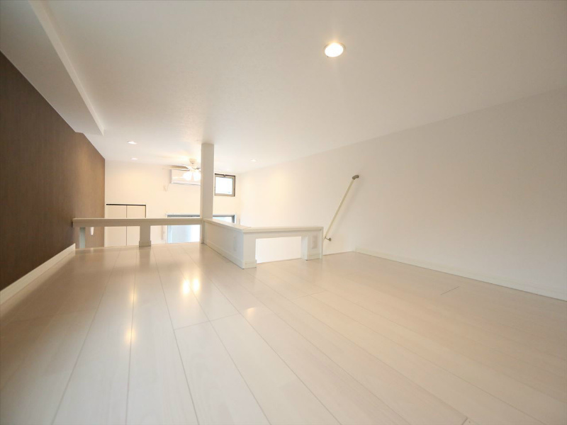 アーク名古屋 上段ロフト6.1帖（収納としてもお部屋としても使えます）