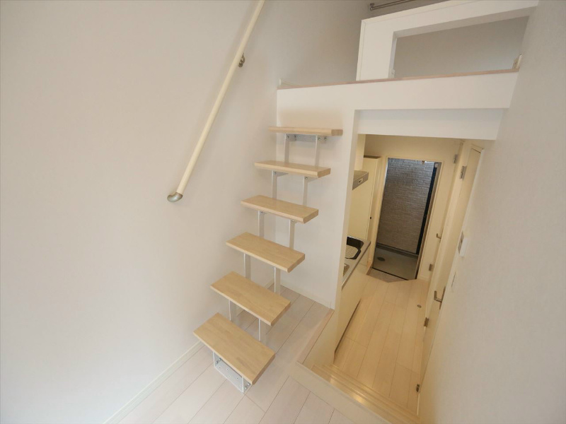 アーク名古屋 お部屋に階段あり