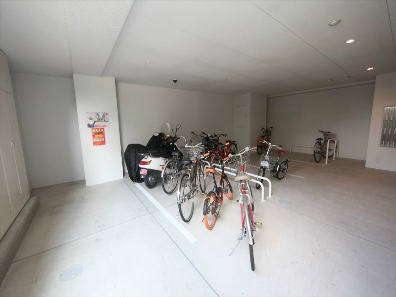 コンセール葵 屋根付駐輪場