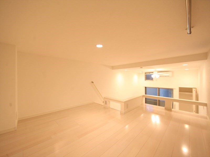 Ｖｉｌｌａ　Ｅｍｉｌｉａ ロフト5.8帖（収納としても寝室としても使用できます）