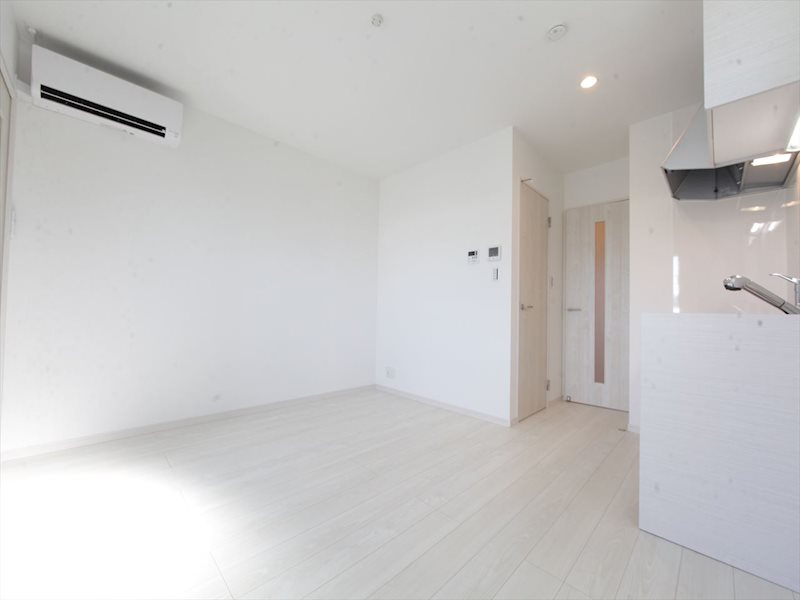 ジュネス内浜町 ＬＤＫ8.1帖　洋室3.5帖　繋げて使用もできます