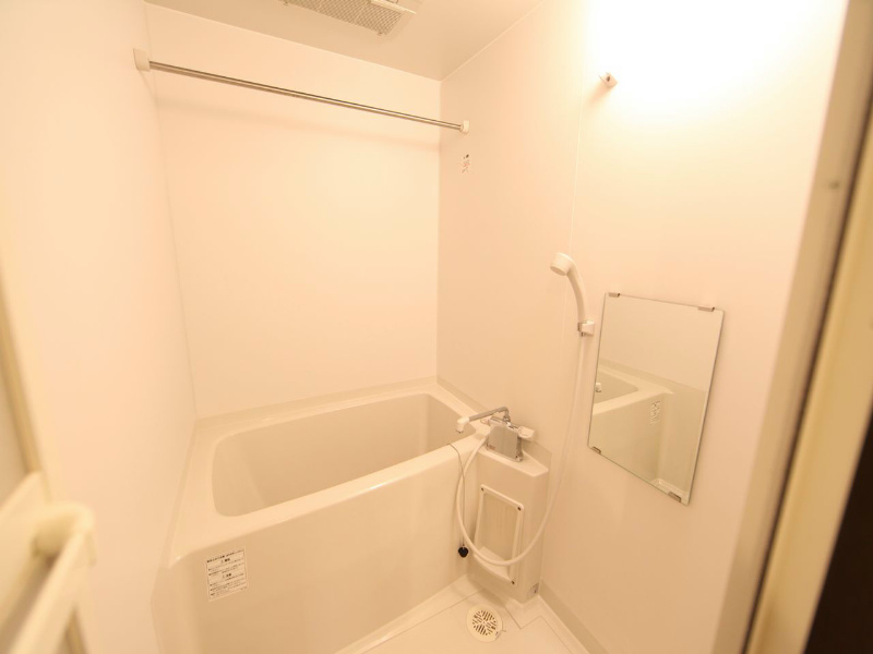 ＴＯＹＯＯＫＡ　ＡＰＡＲＴＭＥＮＴ（トヨオカアパートメント） 浴室暖房乾燥機付　24時間換気機能付バスルーム