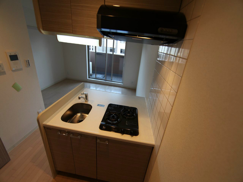 プレサンス名古屋城前ラバンカ システムキッチン（ガス2口）冷蔵庫・レンジ等ご用意できます