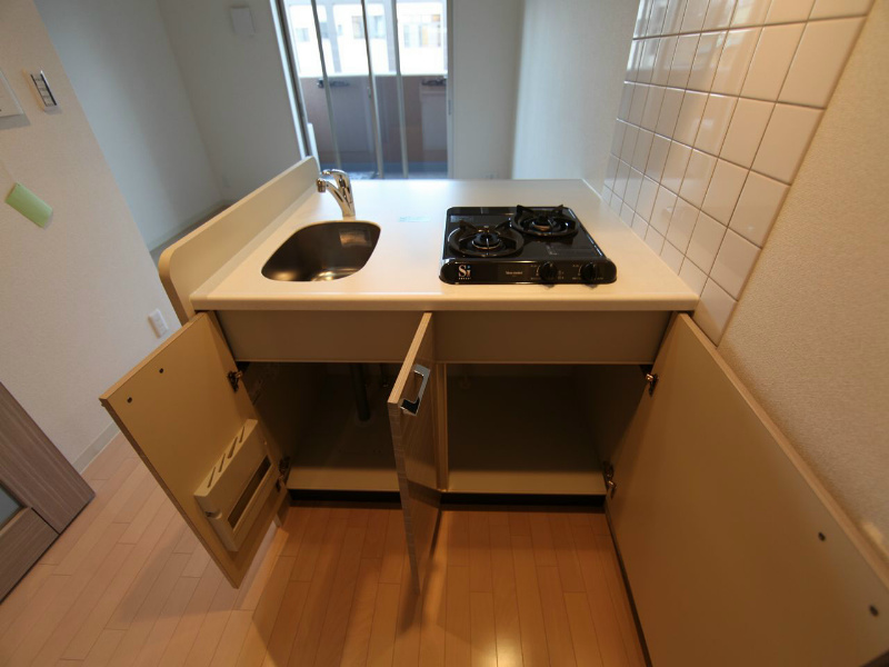 プレサンス名古屋城前ラバンカ システムキッチン（ガス2口）冷蔵庫・レンジ等ご用意できます