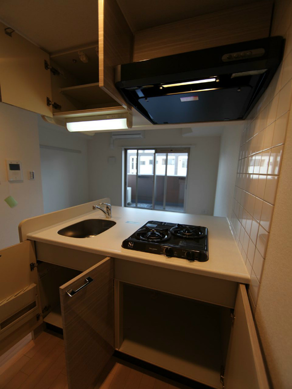 プレサンス名古屋城前ラバンカ システムキッチン（ガス2口）冷蔵庫・レンジ等ご用意できます