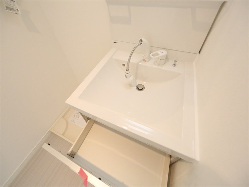 Ｌｏｆｔ9金山 独立洗面台（シャンプードレッサー付）