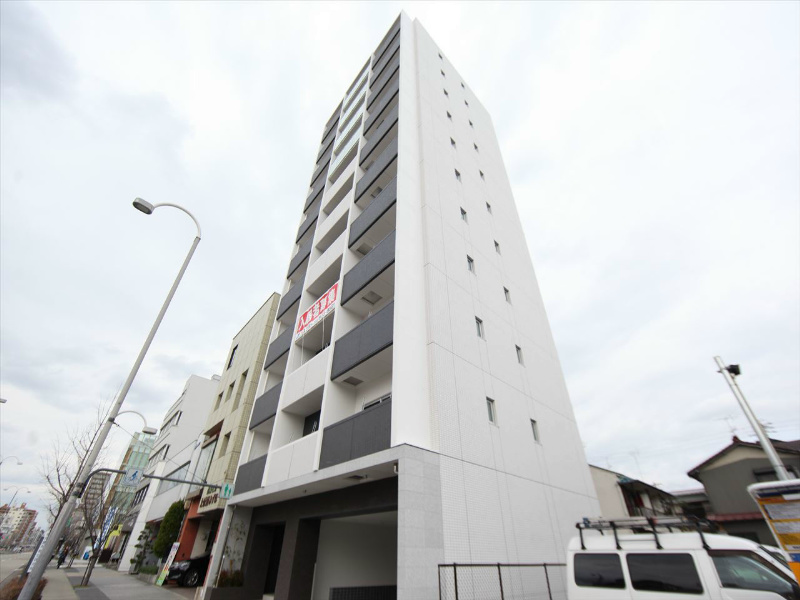 外観 オートロック 防犯カメラ付 屋根付き駐輪場有り