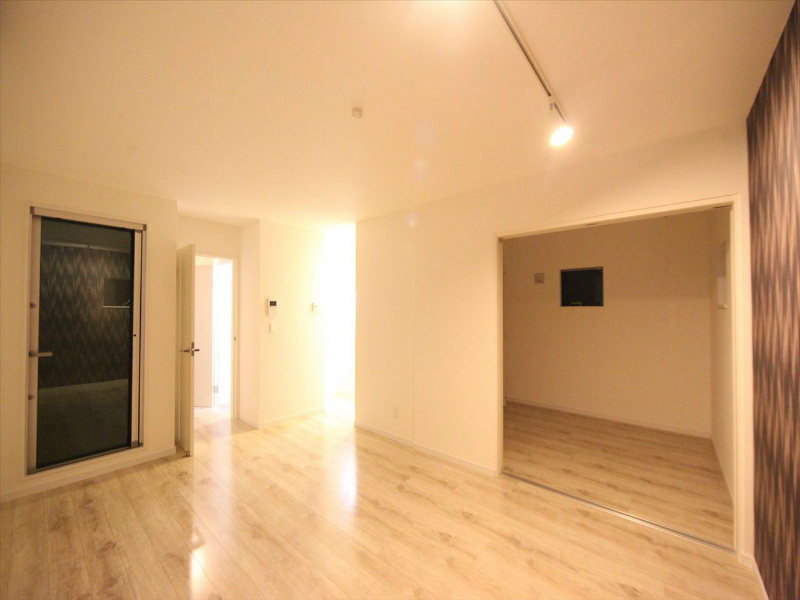 Ｌｕｎａ　ｔｅｒｒａｃｅ（ルナテラス） ＬＤＫ12.1帖　洋室4.2帖　繋げて使用可能です