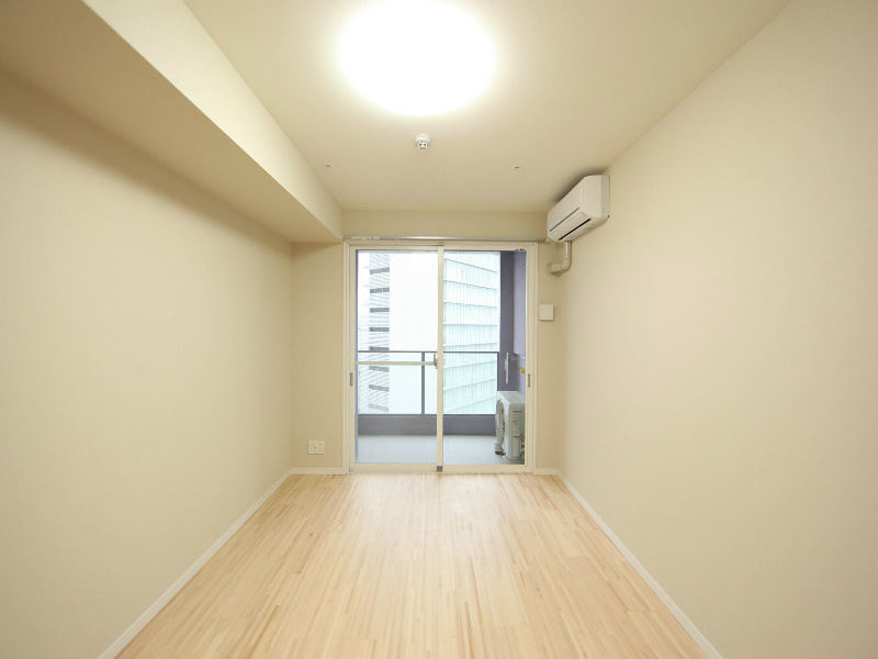 ＣＡＳＡプラスアルファ名駅南（カーサプラスアルファメイエキミナミ） 洋室7.9帖　エアコン完備　南面バルコニー