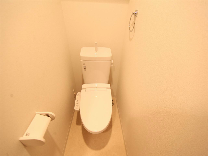 プレサンス丸の内城雅 温水洗浄暖房便座付トイレ