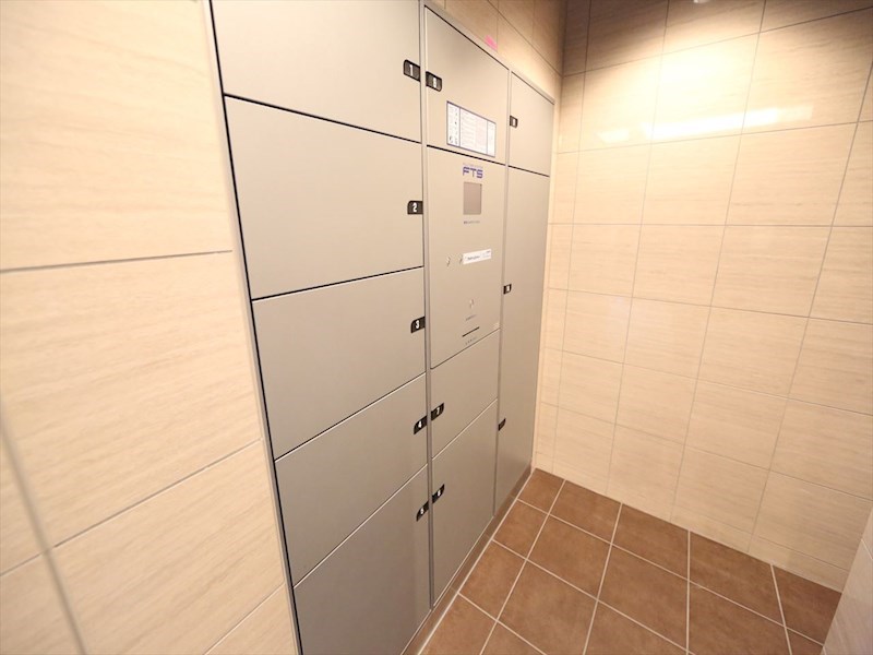 プレサンス錦ラウム 宅配ＢＯＸ完備