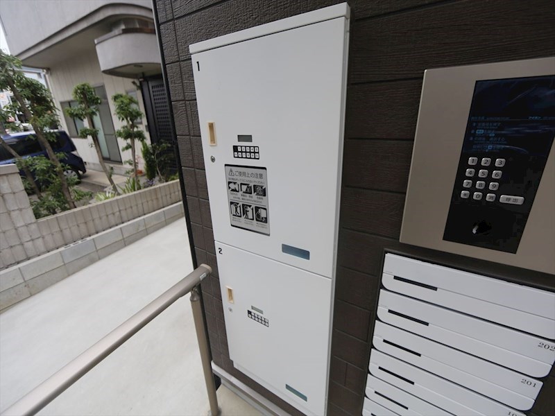 ＧＲＡＮＤＴＩＣ金山東 宅配ＢＯＸ　不在時に荷物の受け取りができます