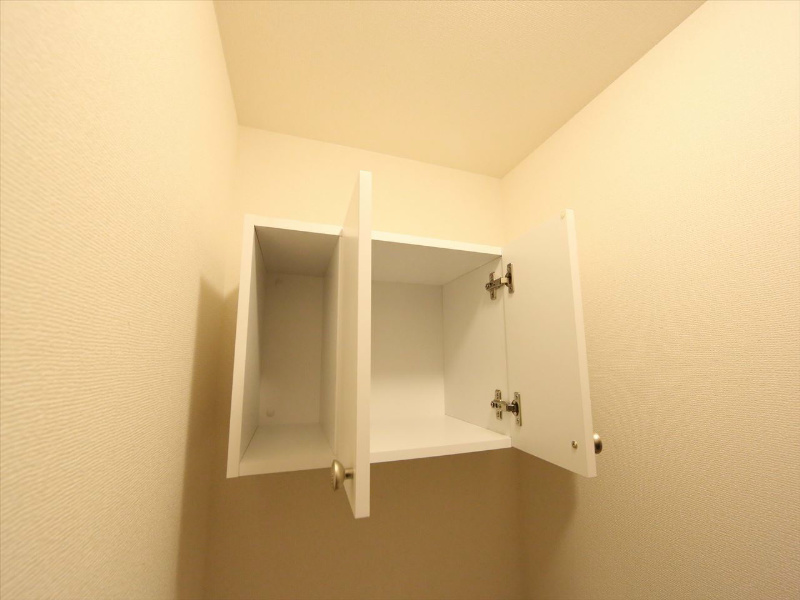 ラピス・ラズリ トイレ上部にある収納棚