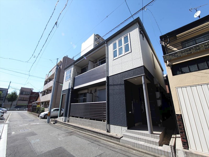 外観　デザイナーズ　1フロア2部屋