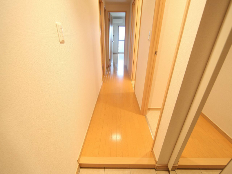 キャトルセゾン代官町 玄関　シューズボックス付（収納充実してます）
