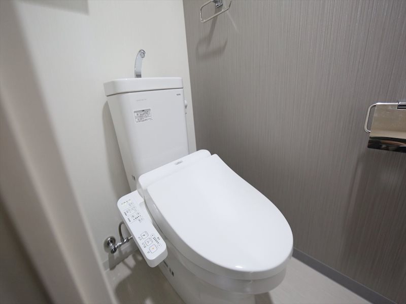 プレスティ則武 温水洗浄暖房便座付トイレ