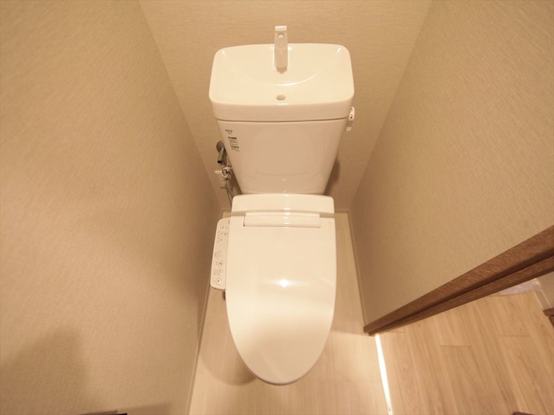 ルーエ今池 温水洗浄便座付トイレ