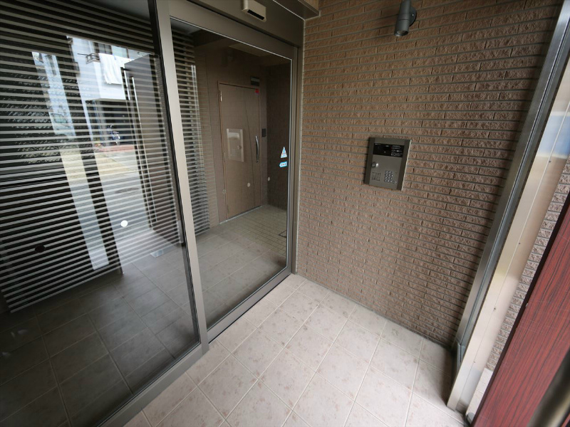 シャルマン砂田 エントランス　オートロック