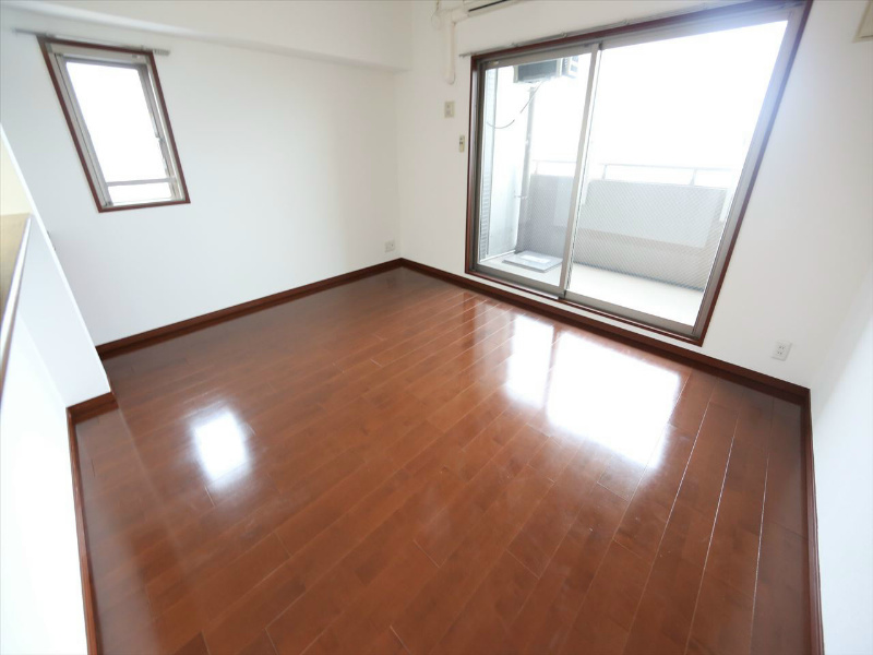 レジデンスＭＴＹ LDK13.4帖　エアコン完備