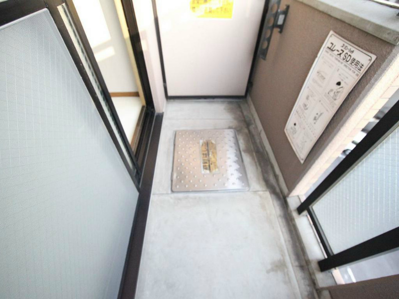 ラヴィアン名駅 南面バルコニー