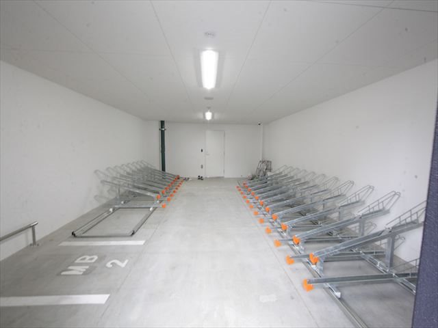 エステムコート名古屋今池アーバンゲート 駐輪場