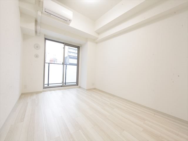 エステムコート名古屋今池アーバンゲート 洋室8.1帖　エアコン完備　バルコニーに面しています