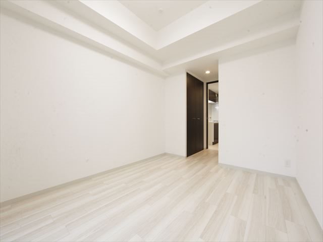 エステムコート名古屋今池アーバンゲート 洋室8.1帖　エアコン完備　バルコニーに面しています