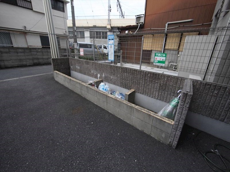 ＬａｎｉＫａｉＰａｒｋ（ラニカイパーク） 敷地内ゴミ置き場