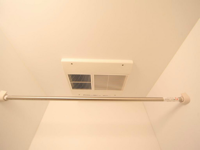 オーフォレスト 浴室暖房乾燥機付　24時間換気機能付バスルーム