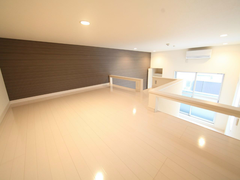 ＯａｋＴｒｅｅＭａｉｓｏｎ志賀 上階ロフト5.9帖（収納としてもお部屋としても使えます）