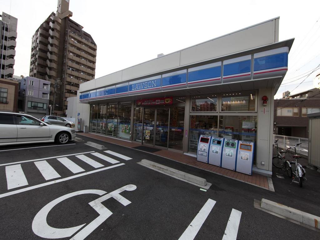 アーデン泉プレミア ローソン 東区泉三丁目店 (コンビニ)