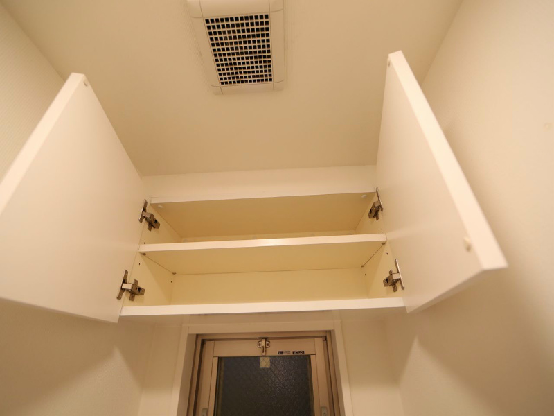 アルバ則武新町 トイレ上部の収納棚
