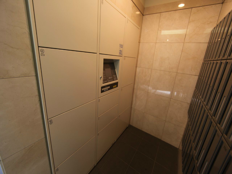 ライジングコート名古屋駅前東 宅配ＢＯＸ付　不在時に荷物を受け取ることができます
