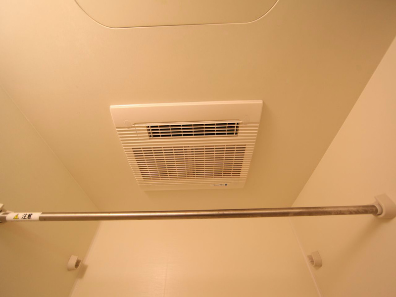 ライジングコート名古屋駅前東 浴室暖房乾燥機付　24時間換気機能付バスルーム