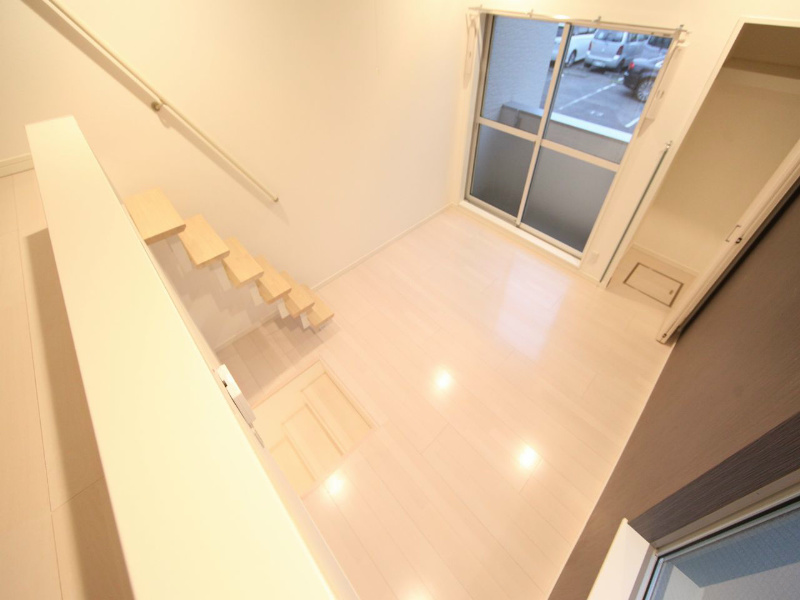 Ｎ’ｓタウン本陣 洋室6.6帖　上階ロフト6.1帖　エエコン付