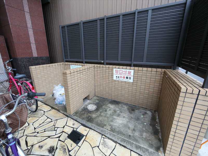 Ｃｌａｓｓｉａ 敷地内ゴミ捨て場