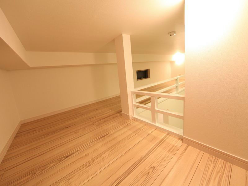 ＯＡＳＩＳ（オアシス） ロフト6.5帖（収納としても寝室としても使えます）