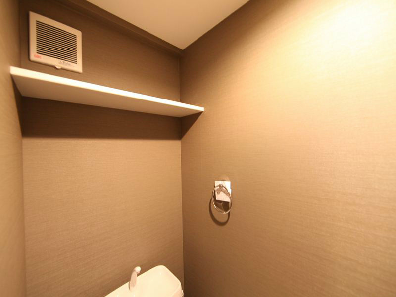 ＯＡＳＩＳ（オアシス） トイレ上部に棚付き