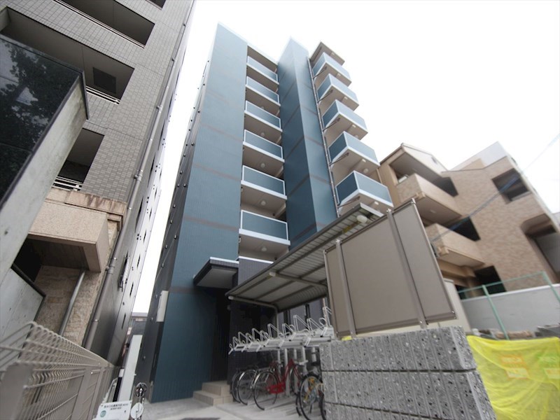 外観 オートロック 宅配BOX 屋根付き駐輪場有り