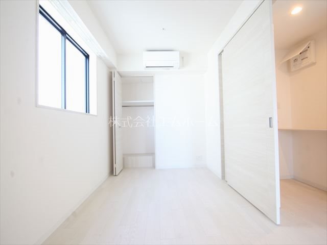 S-RESIDENCE葵Ⅱ 洋室5.8帖　エアコン完備　換気良好