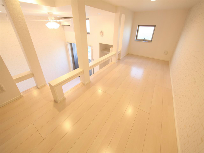 アップハウス 上段ロフト5.6帖（収納でもお部屋でも使えます）同型写真