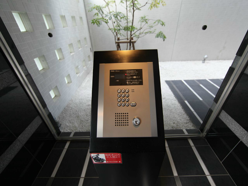 スペーシア栄 エントランス　オートロック　宅配BOX